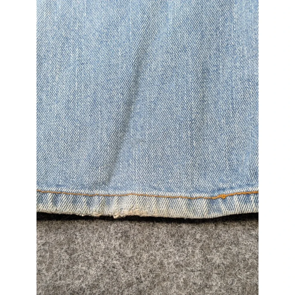 Levis 505 Straight Fit Jeans Mens 40x32 Light Wash Blue Denim 100% Cotton